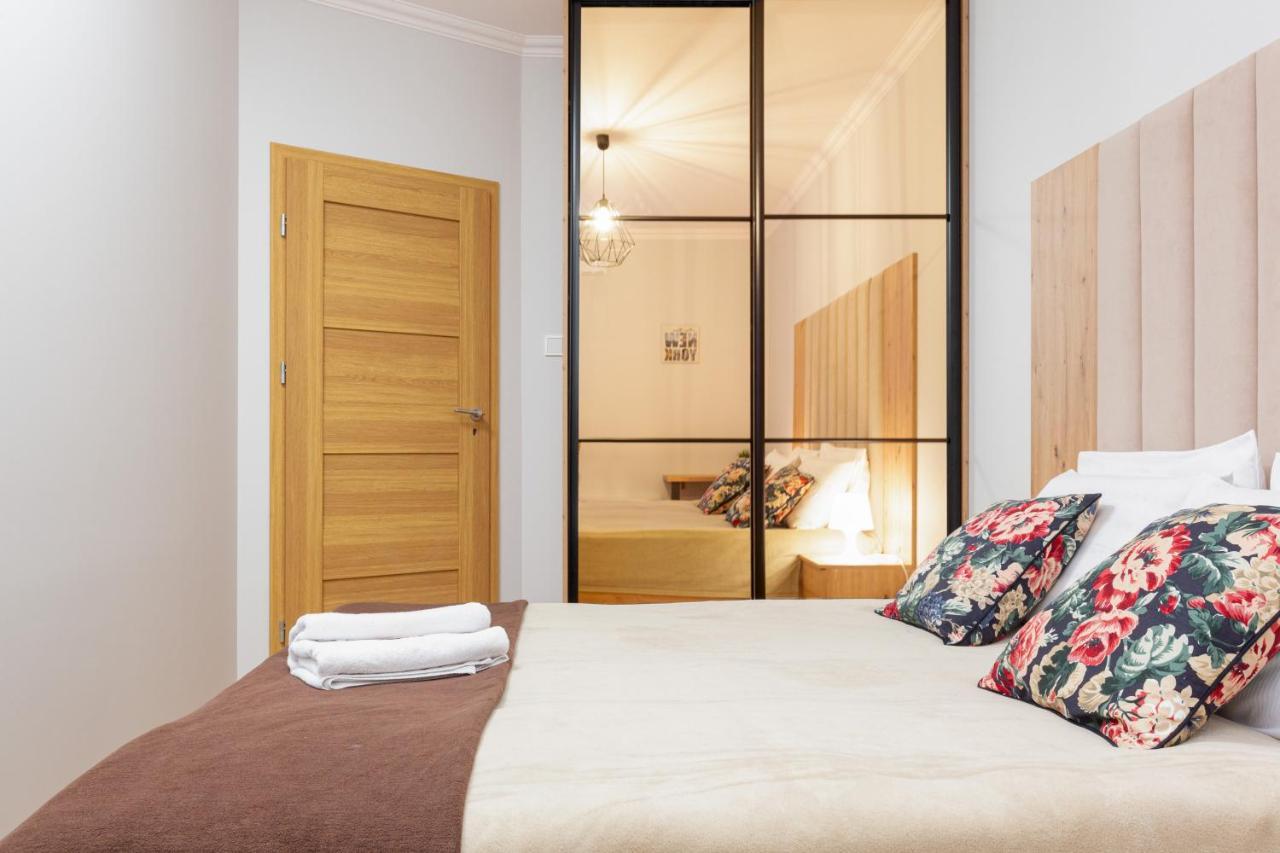 Apartments Arsenal Warsaw City Center By Noclegi Renters Exteriör bild